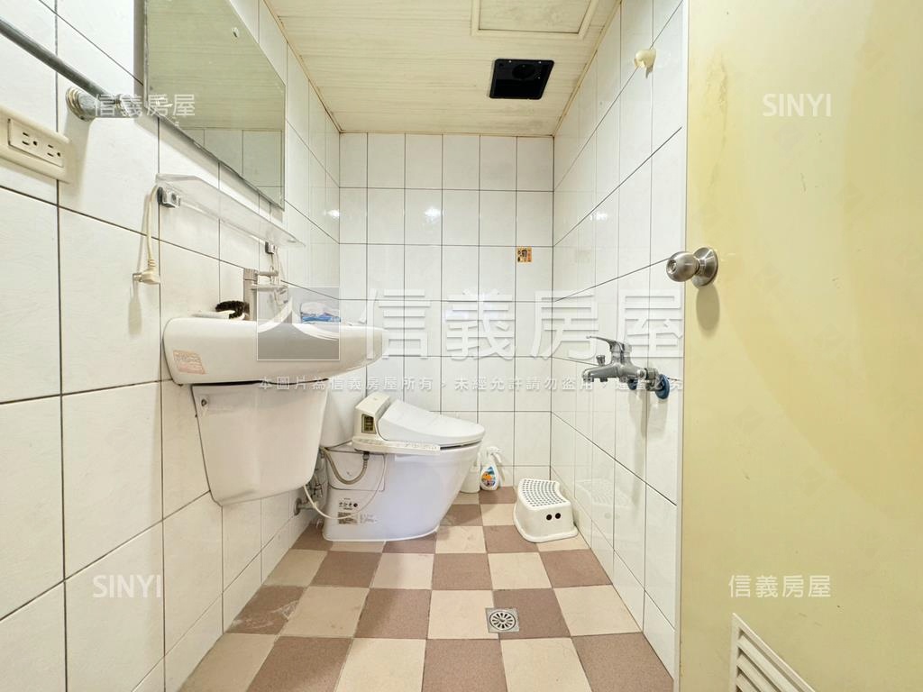 高鐵樞紐‧面寬店住房屋室內格局與周邊環境