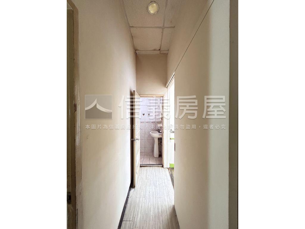 近未來體育園區金店面房屋室內格局與周邊環境