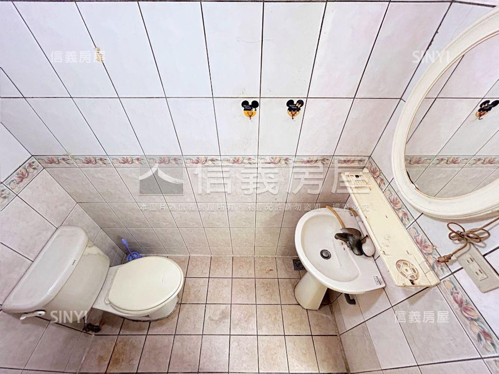 近未來體育園區金店面房屋室內格局與周邊環境