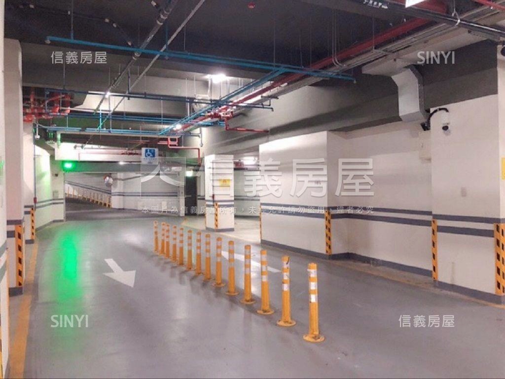 ★冠東城－稀有Ｂ２車位房屋室內格局與周邊環境