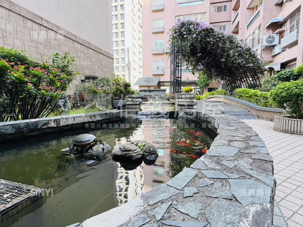 藝術名宮三房有車位房屋室內格局與周邊環境