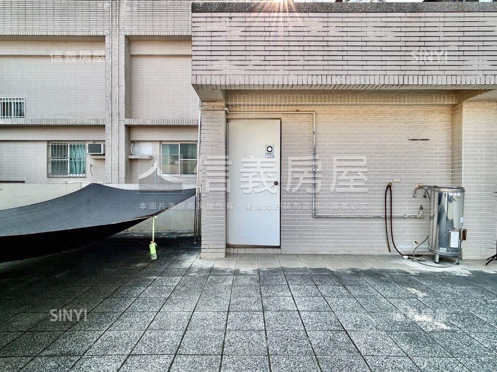 楠梓低總價機能好停車透天房屋室內格局與周邊環境