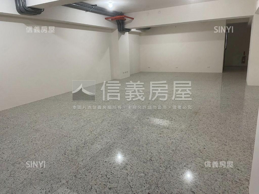 近水湳十二期文修公園店面房屋室內格局與周邊環境