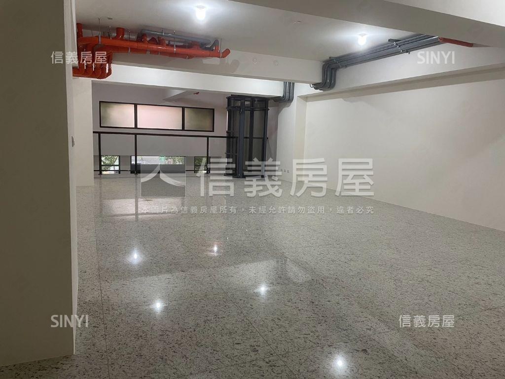 近水湳十二期文修公園店面房屋室內格局與周邊環境