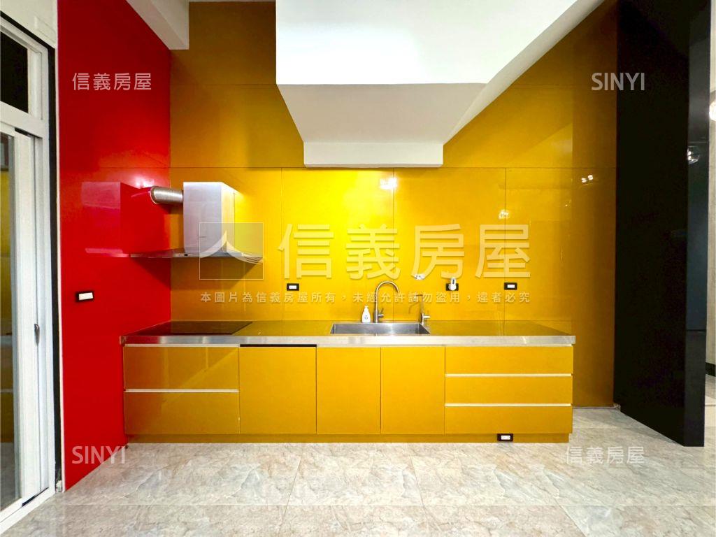 府平英倫優雅車墅房屋室內格局與周邊環境