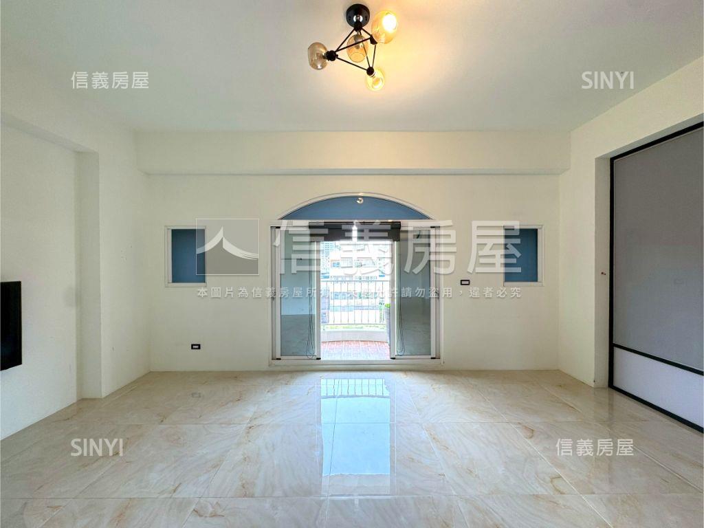 府平英倫優雅車墅房屋室內格局與周邊環境