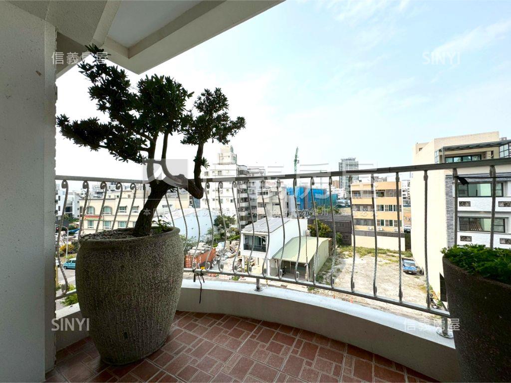 府平英倫優雅車墅房屋室內格局與周邊環境