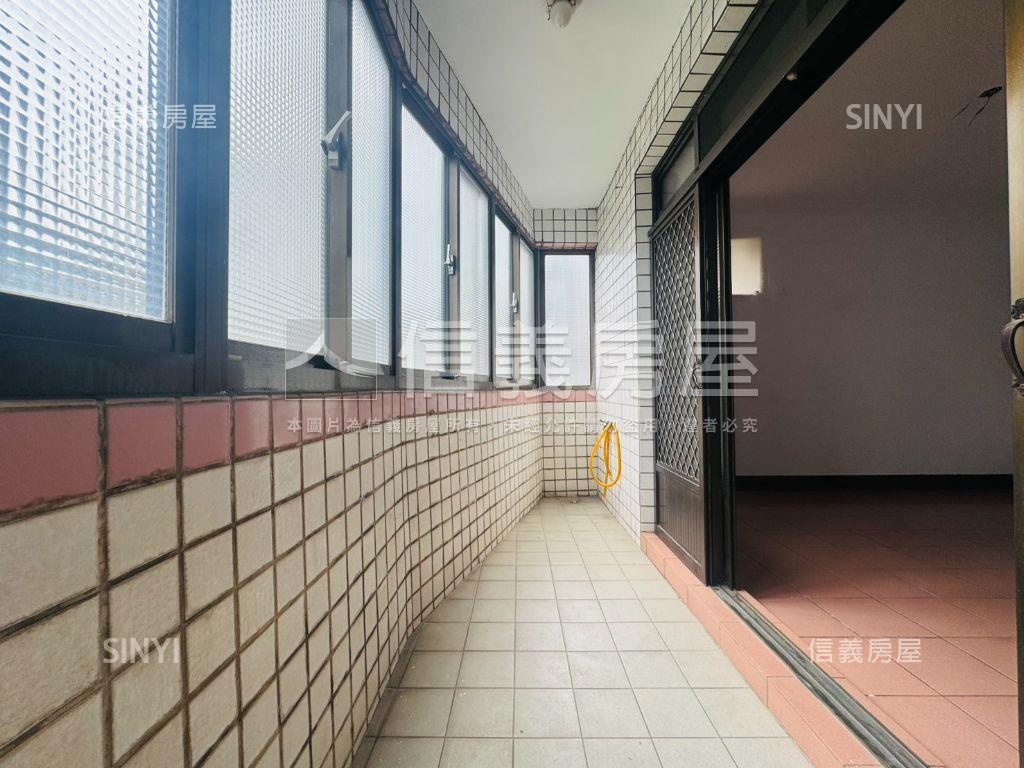 稀有車站旁三樓房屋室內格局與周邊環境