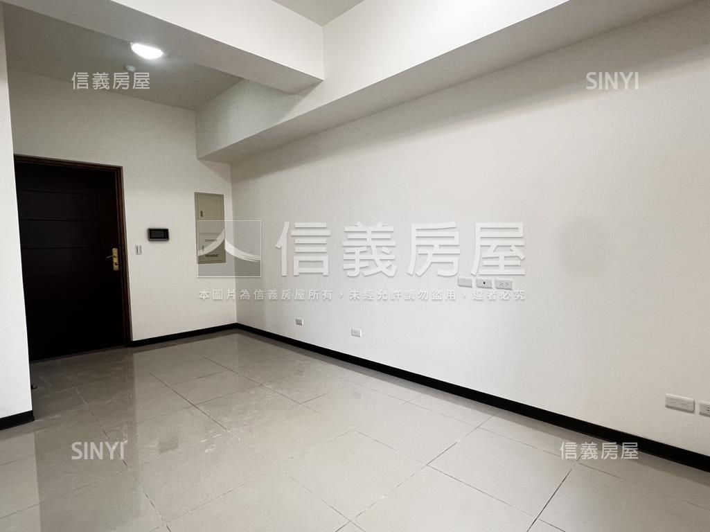 土城重劃邊間二房獨立廚房房屋室內格局與周邊環境