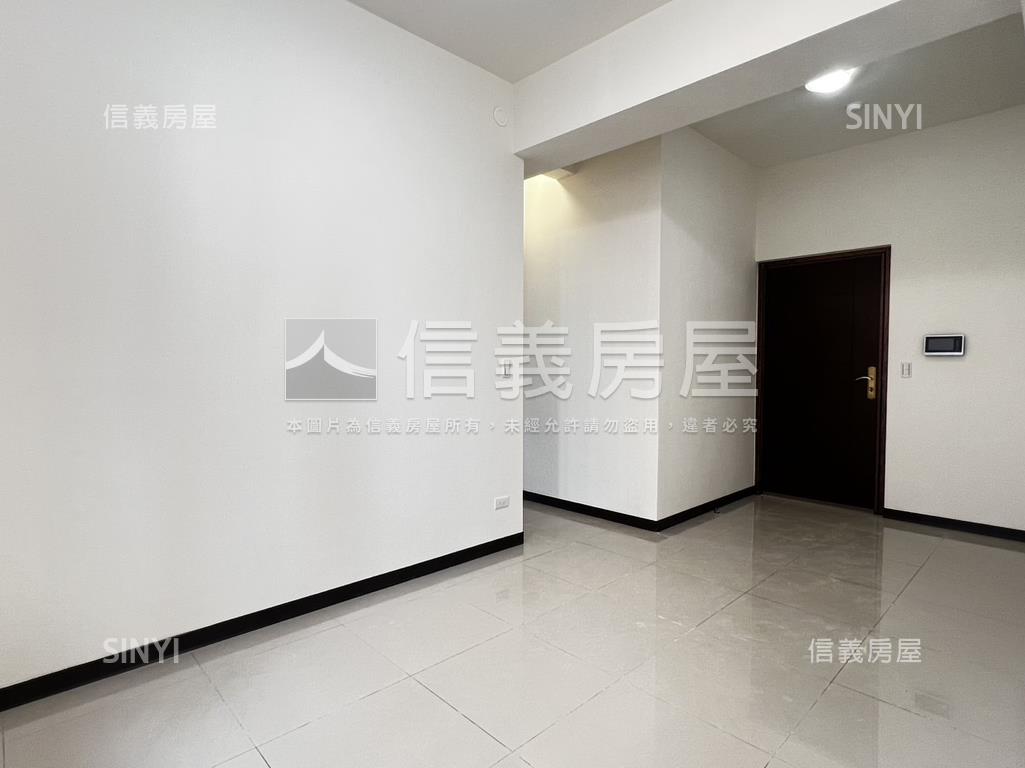 土城重劃邊間二房獨立廚房房屋室內格局與周邊環境