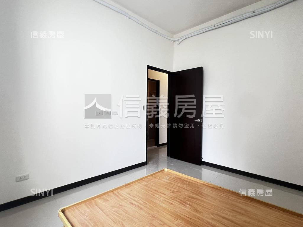 土城重劃邊間二房獨立廚房房屋室內格局與周邊環境
