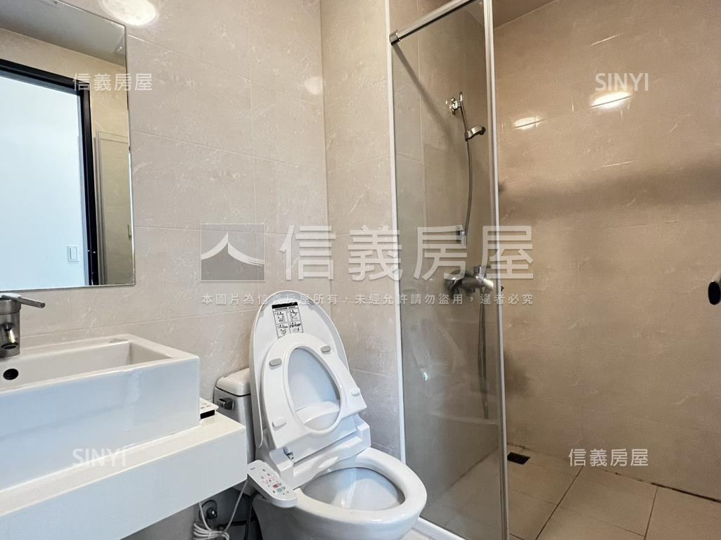 土城重劃邊間二房獨立廚房房屋室內格局與周邊環境