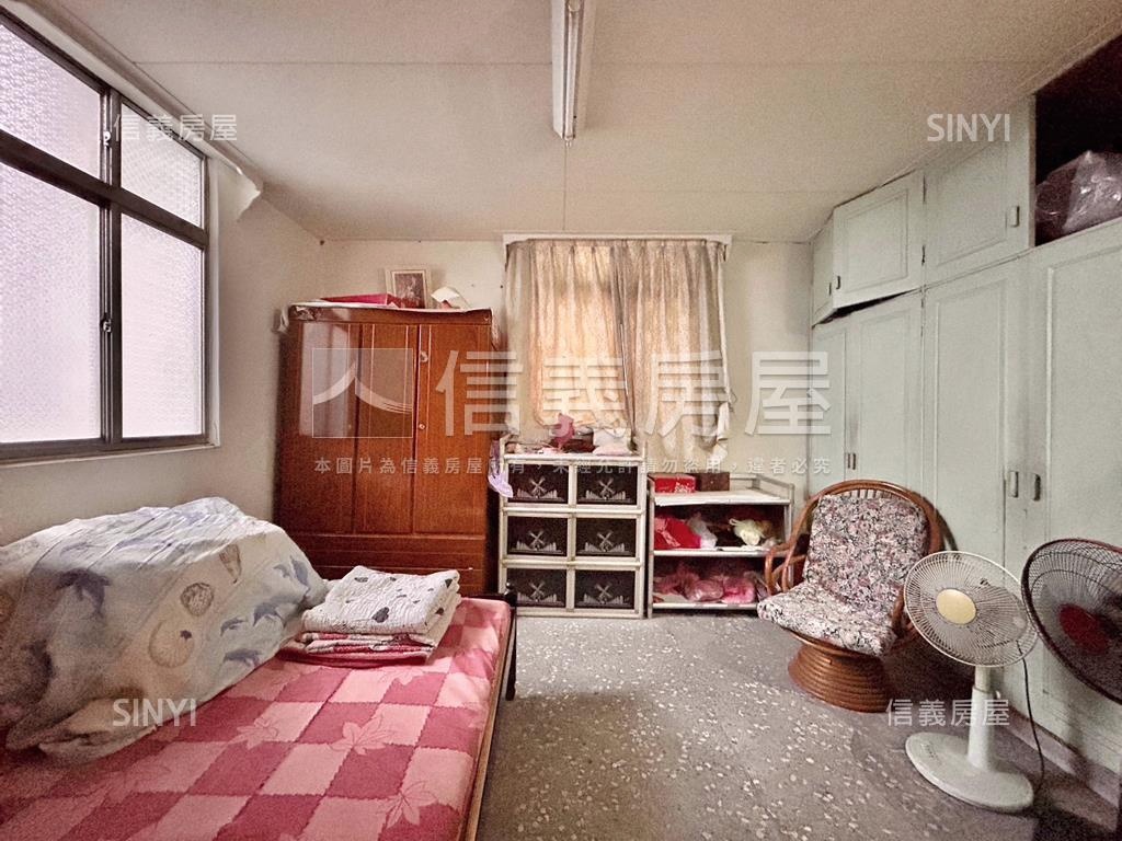 推薦！黎明花園旁面寬一樓房屋室內格局與周邊環境