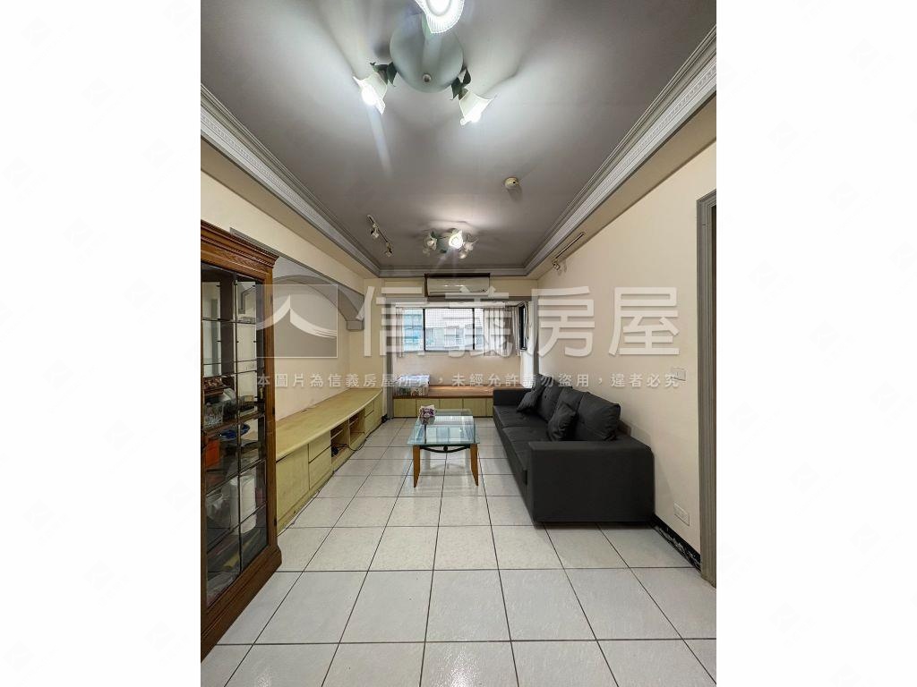 裕民路綠寶石帶車位房屋室內格局與周邊環境