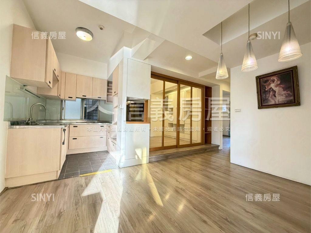 富立真善美四房附車位房屋室內格局與周邊環境