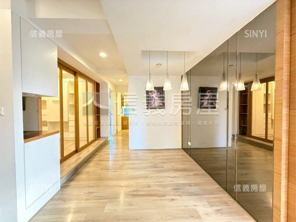 富立真善美四房附車位房屋室內格局與周邊環境