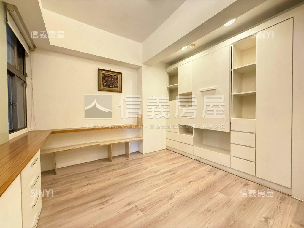 富立真善美四房附車位房屋室內格局與周邊環境