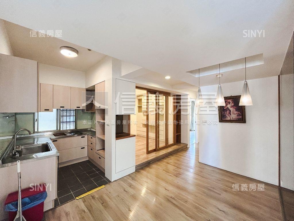 富立真善美四房附車位房屋室內格局與周邊環境