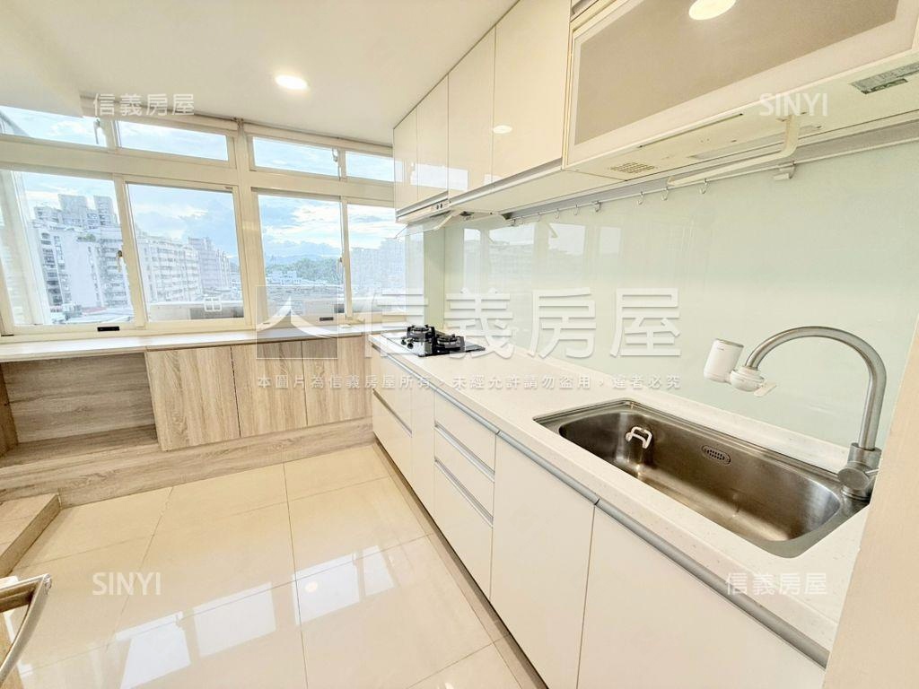 天下高樓美景兩房房屋室內格局與周邊環境