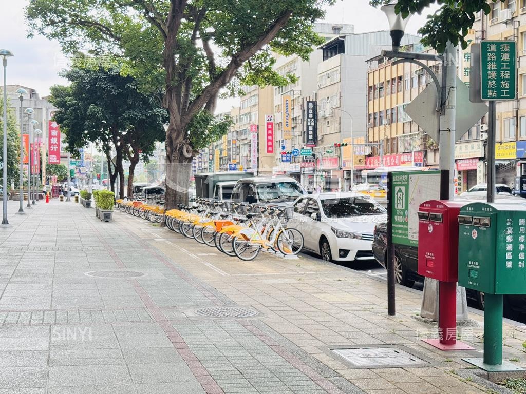 樂群近未來捷運站四房車位房屋室內格局與周邊環境