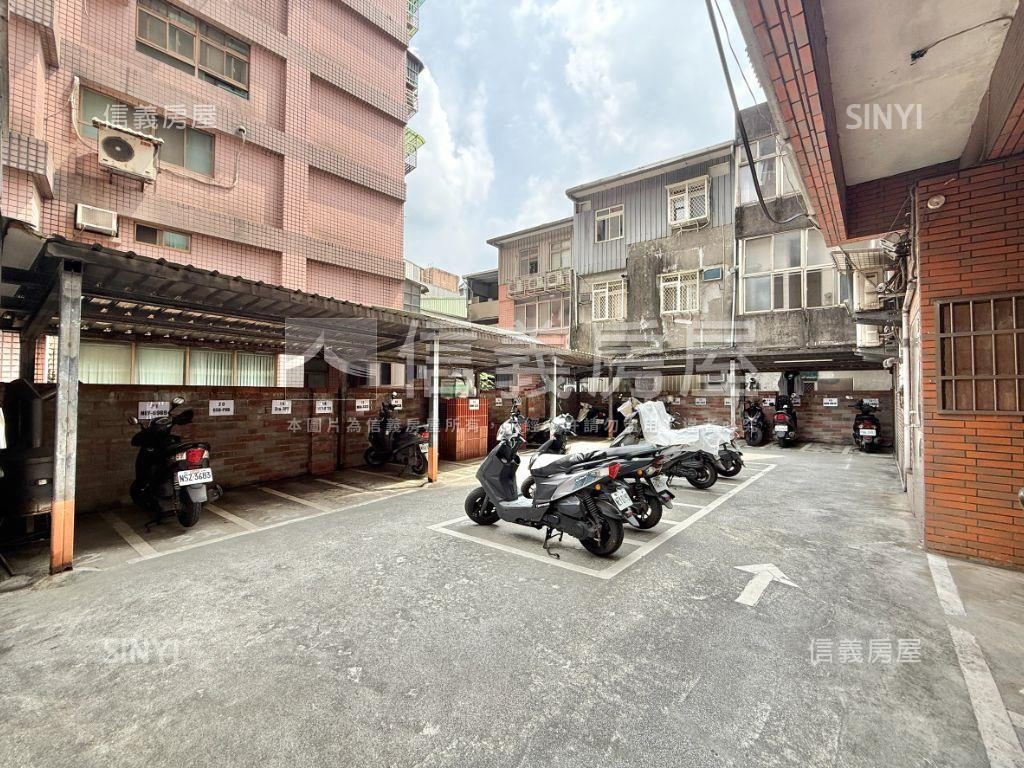 專任新台五路精品美屋房屋室內格局與周邊環境