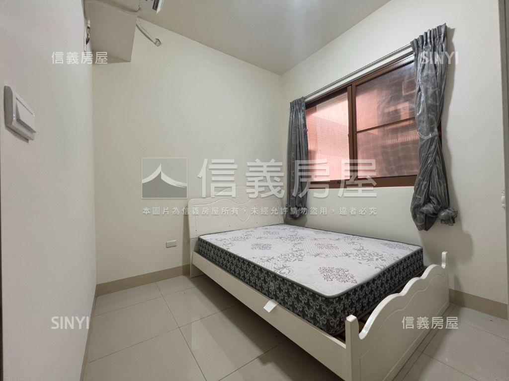 吉利門牌輕屋齡三房車位房屋室內格局與周邊環境