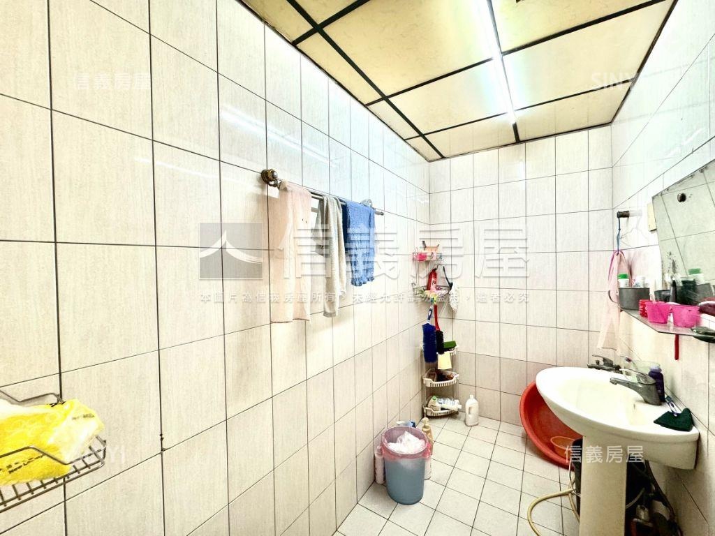 精華商業區大地坪透天房屋室內格局與周邊環境
