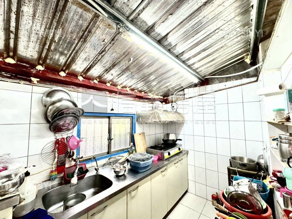 精華商業區大地坪透天房屋室內格局與周邊環境
