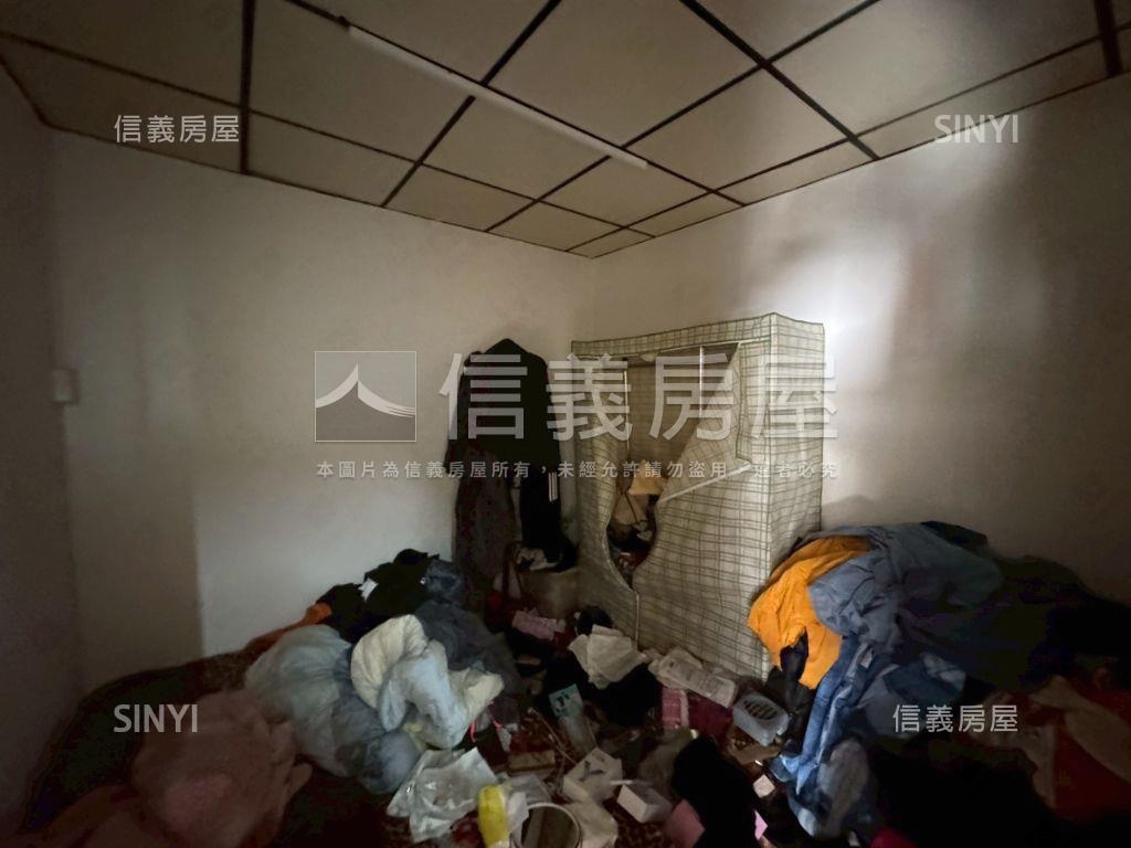 精華商業區大地坪透天房屋室內格局與周邊環境