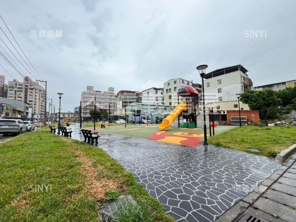 帝富３房眺望淡江大橋房屋室內格局與周邊環境
