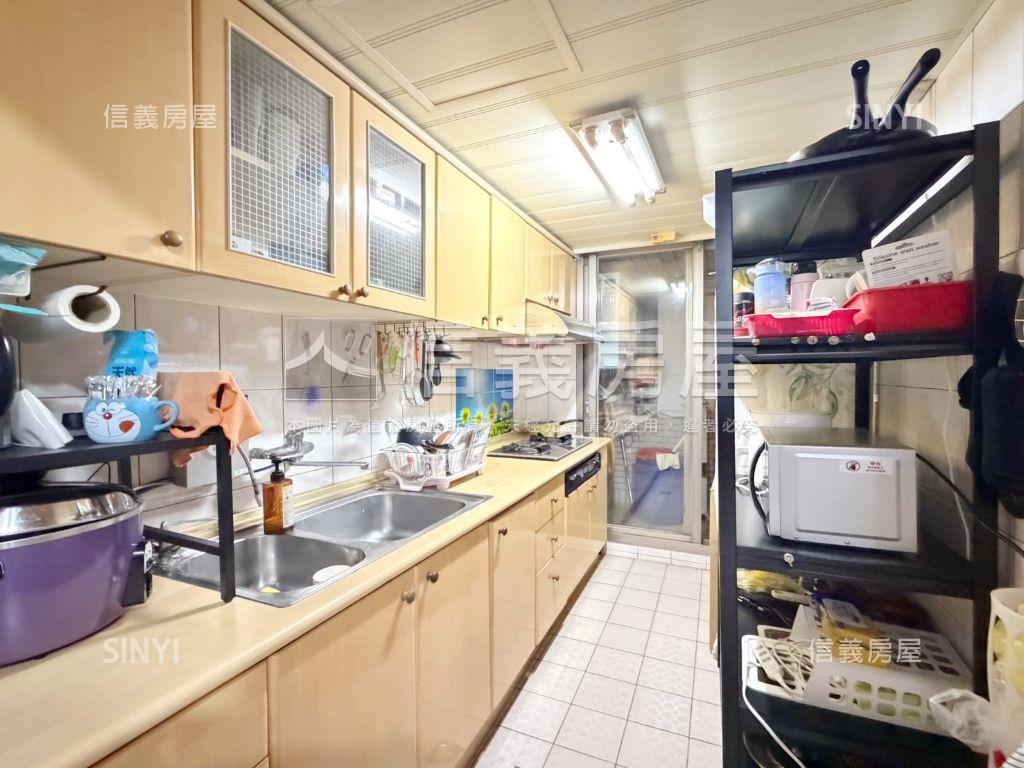 台北藝術家三房機能美屋房屋室內格局與周邊環境