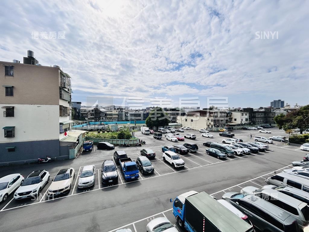百川樂沐四房雙車位房屋室內格局與周邊環境