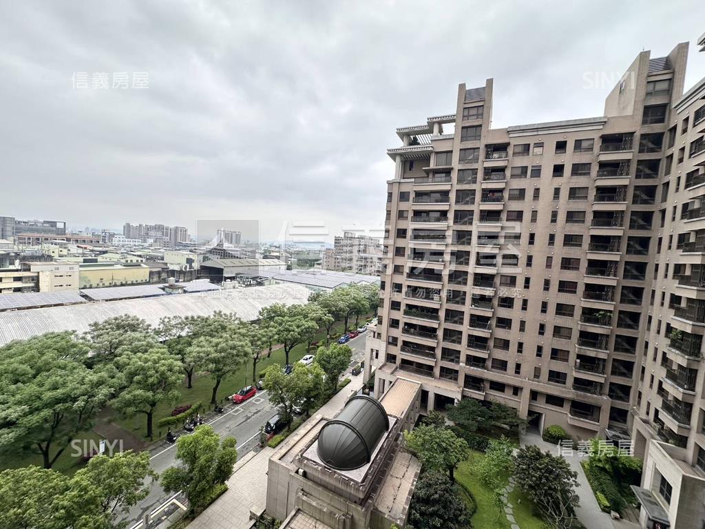 深耕一路發發發三房車位房屋室內格局與周邊環境