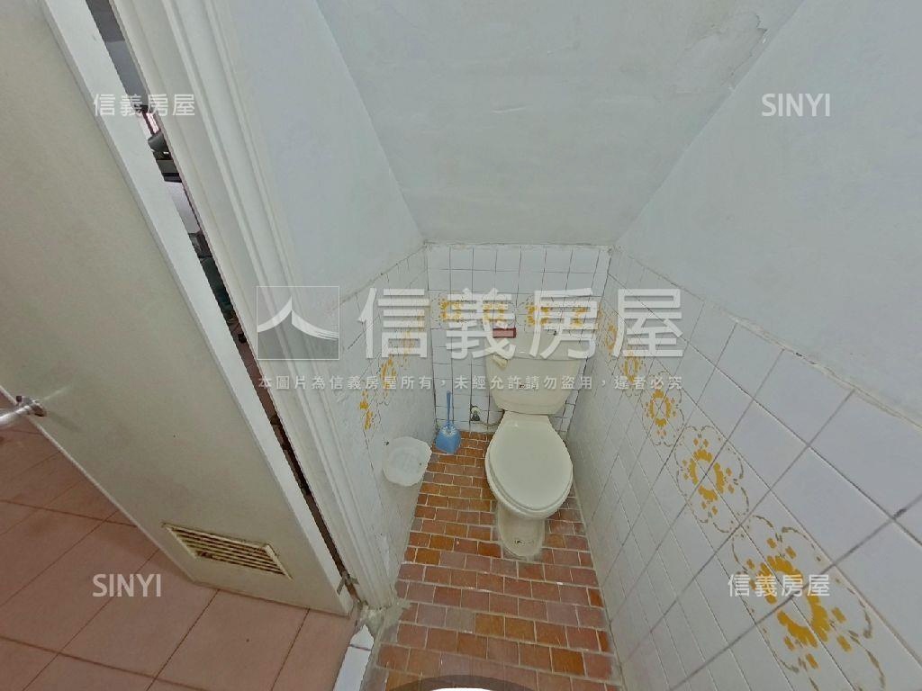 近龍岡圓環清幽透天房屋室內格局與周邊環境