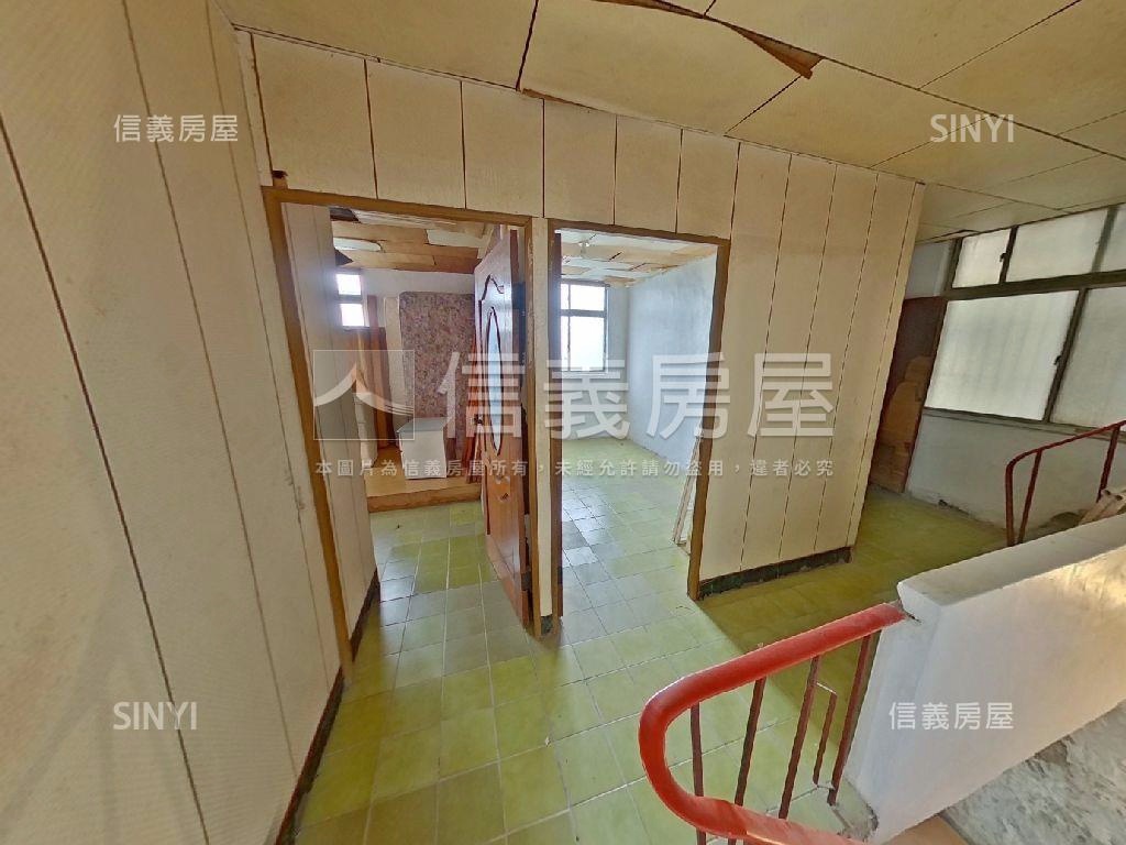 近龍岡圓環清幽透天房屋室內格局與周邊環境