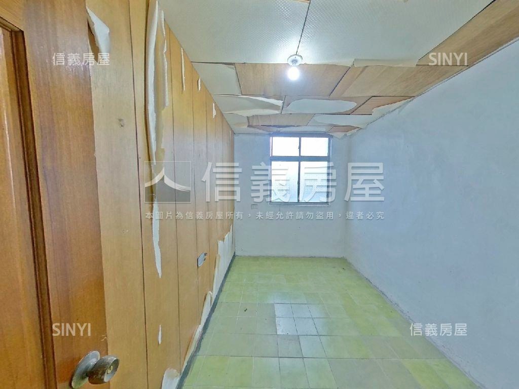 近龍岡圓環清幽透天房屋室內格局與周邊環境