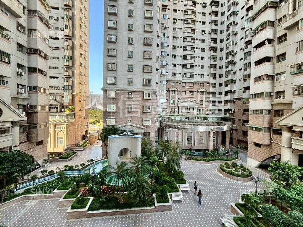 蘭園畫世紀四房車位房屋室內格局與周邊環境