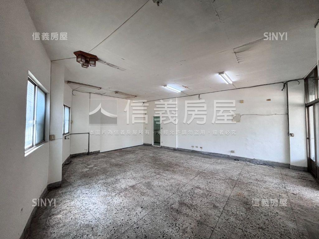 北區大面寬顯眼店面房屋室內格局與周邊環境