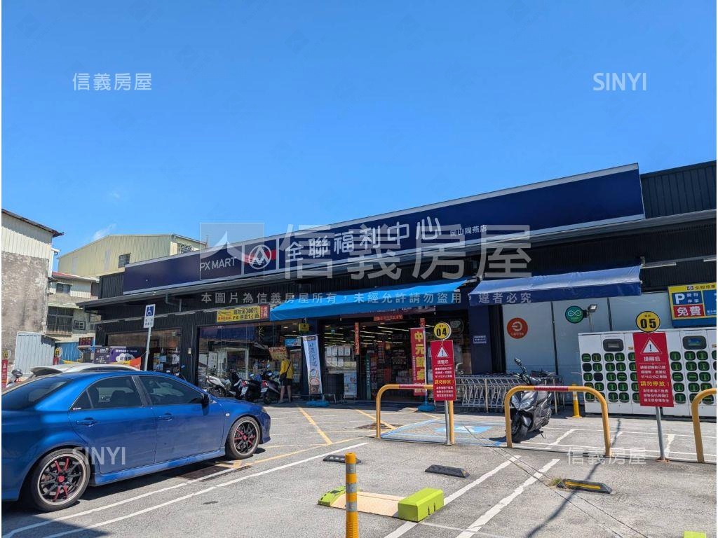 岡山正一房坡平車位稀有案房屋室內格局與周邊環境