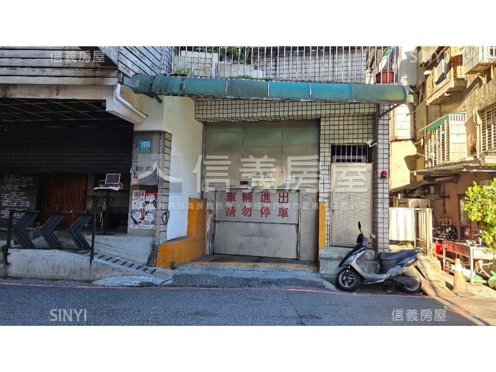 連城建一角窗店王房屋室內格局與周邊環境