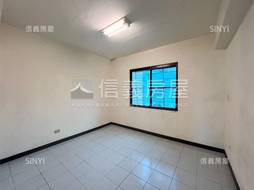 地球村稀有頂加美寓房屋室內格局與周邊環境