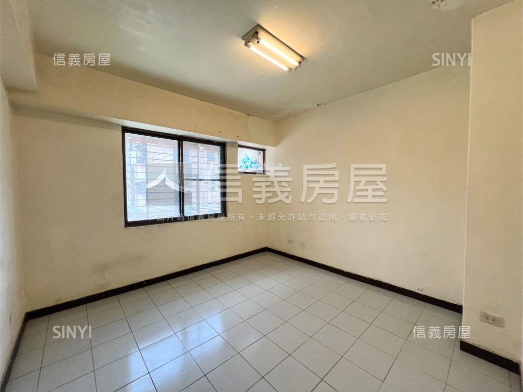 地球村稀有頂加美寓房屋室內格局與周邊環境