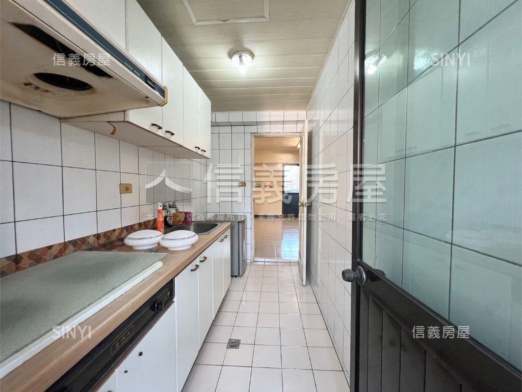 地球村稀有頂加美寓房屋室內格局與周邊環境