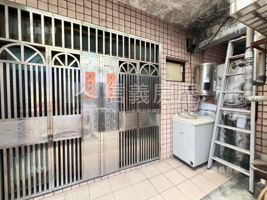 地球村稀有頂加美寓房屋室內格局與周邊環境