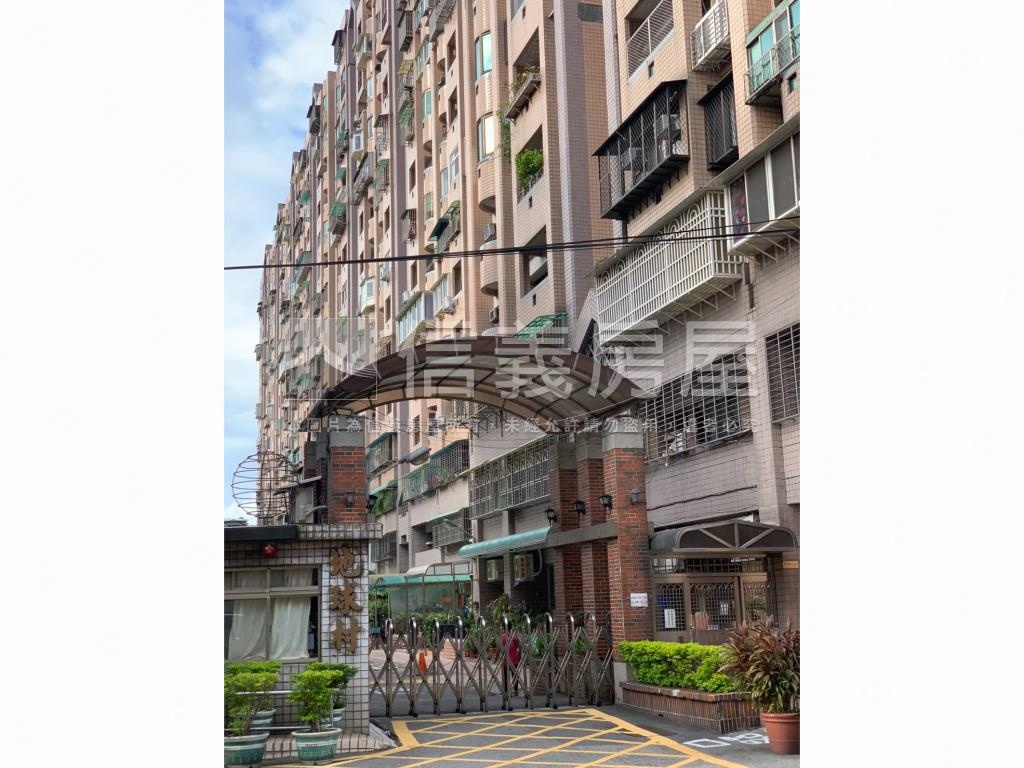 地球村稀有頂加美寓房屋室內格局與周邊環境