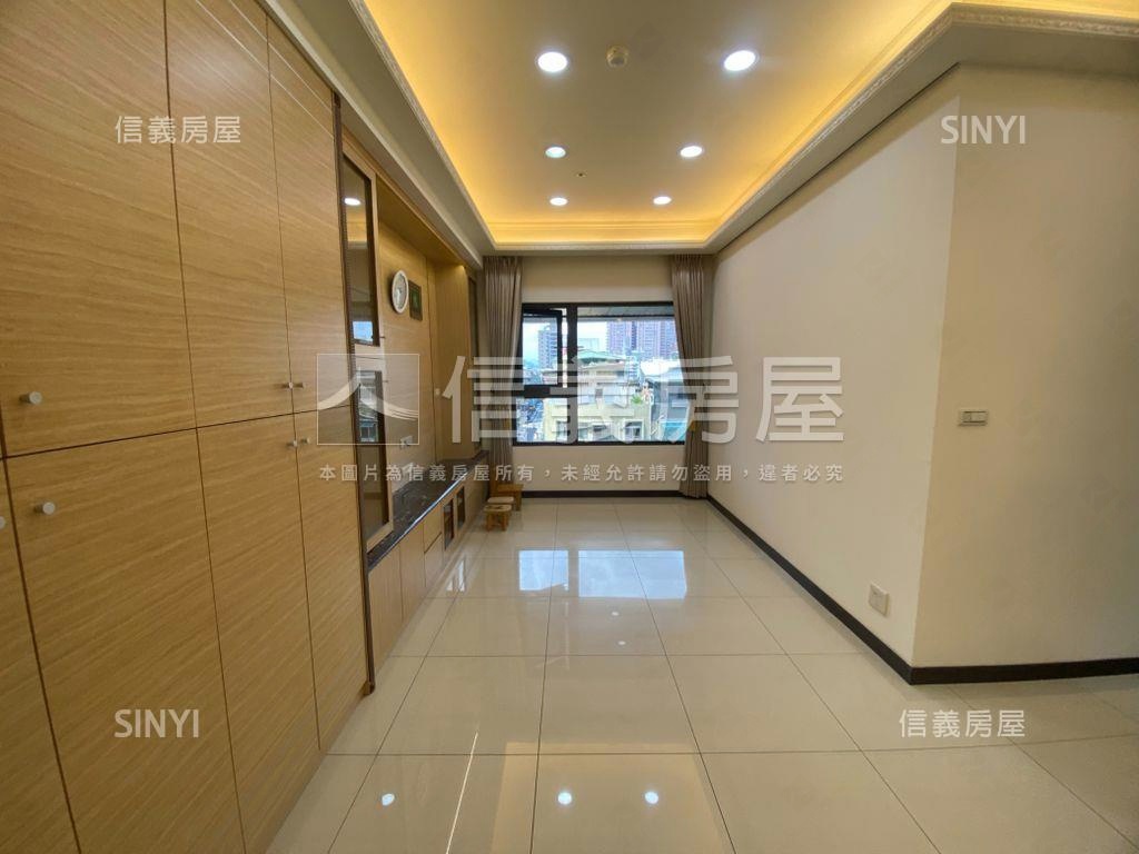 翔譽邊間三房房屋室內格局與周邊環境