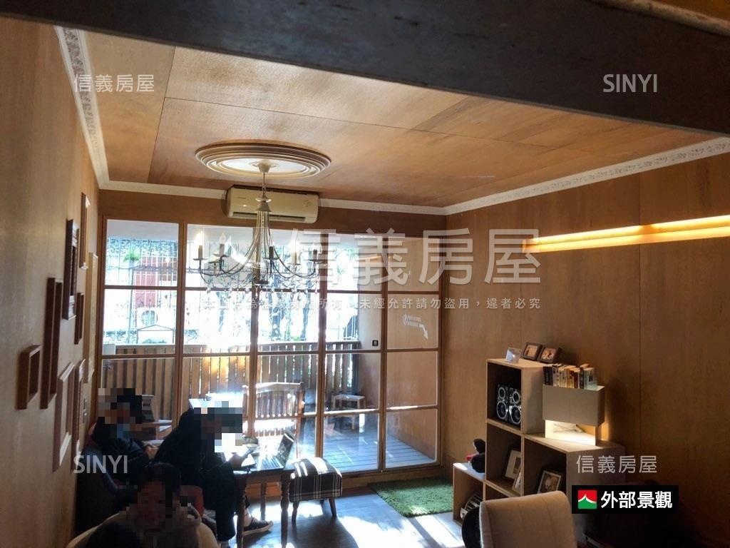 高鐵商圈有間三角金店面房屋室內格局與周邊環境