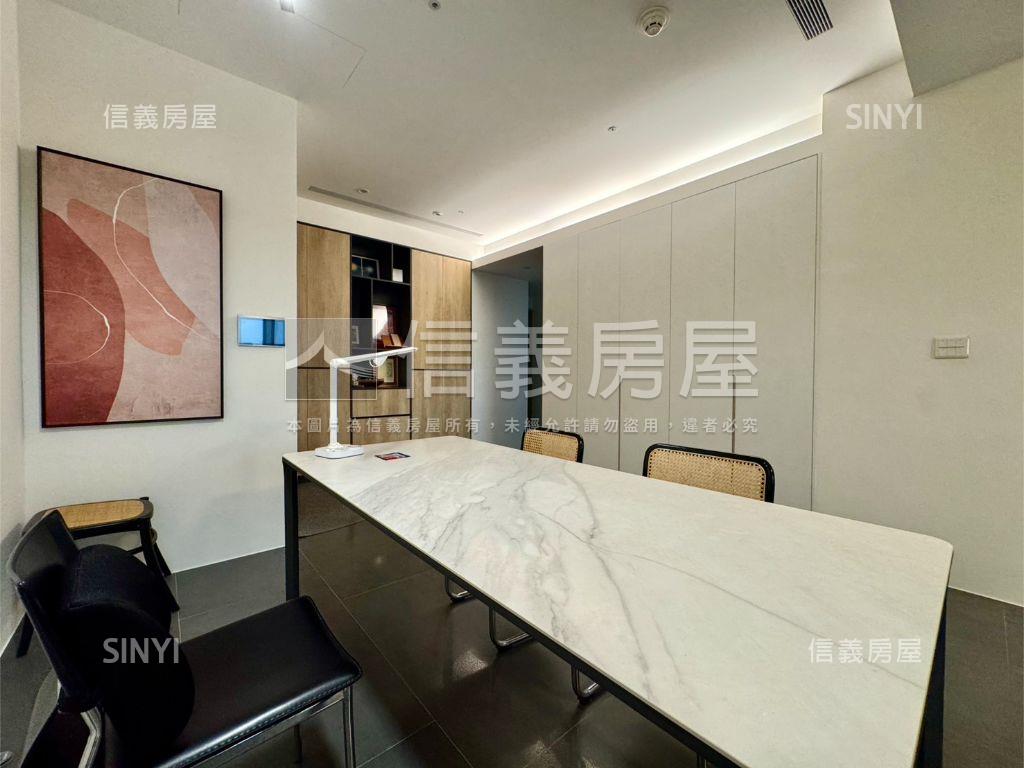 三捷鋼骨四房萬坪公園市政房屋室內格局與周邊環境