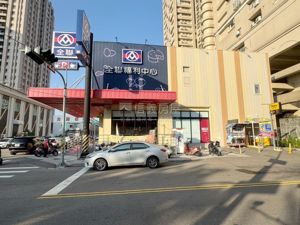 帥富宇藏富三房近普霖斯頓房屋室內格局與周邊環境