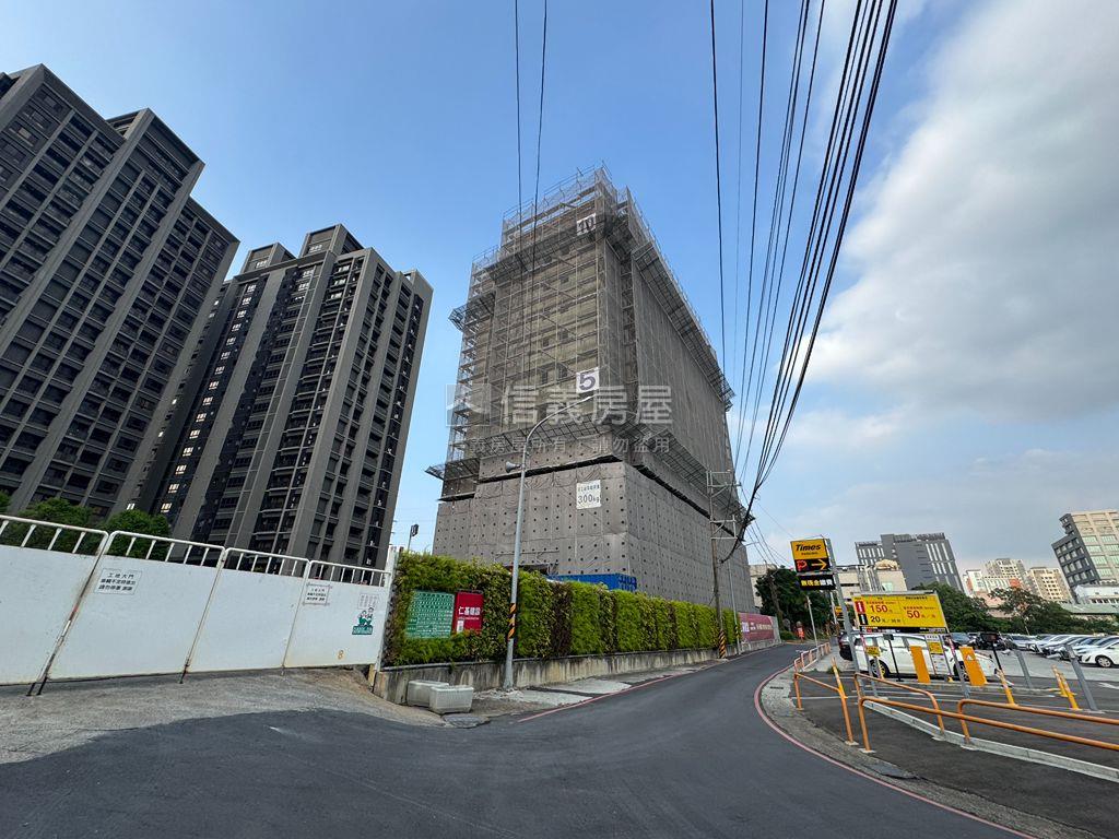 〖仁基京品〗邊間２房房屋室內格局與周邊環境